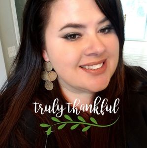 Meet your Posher, Danielle